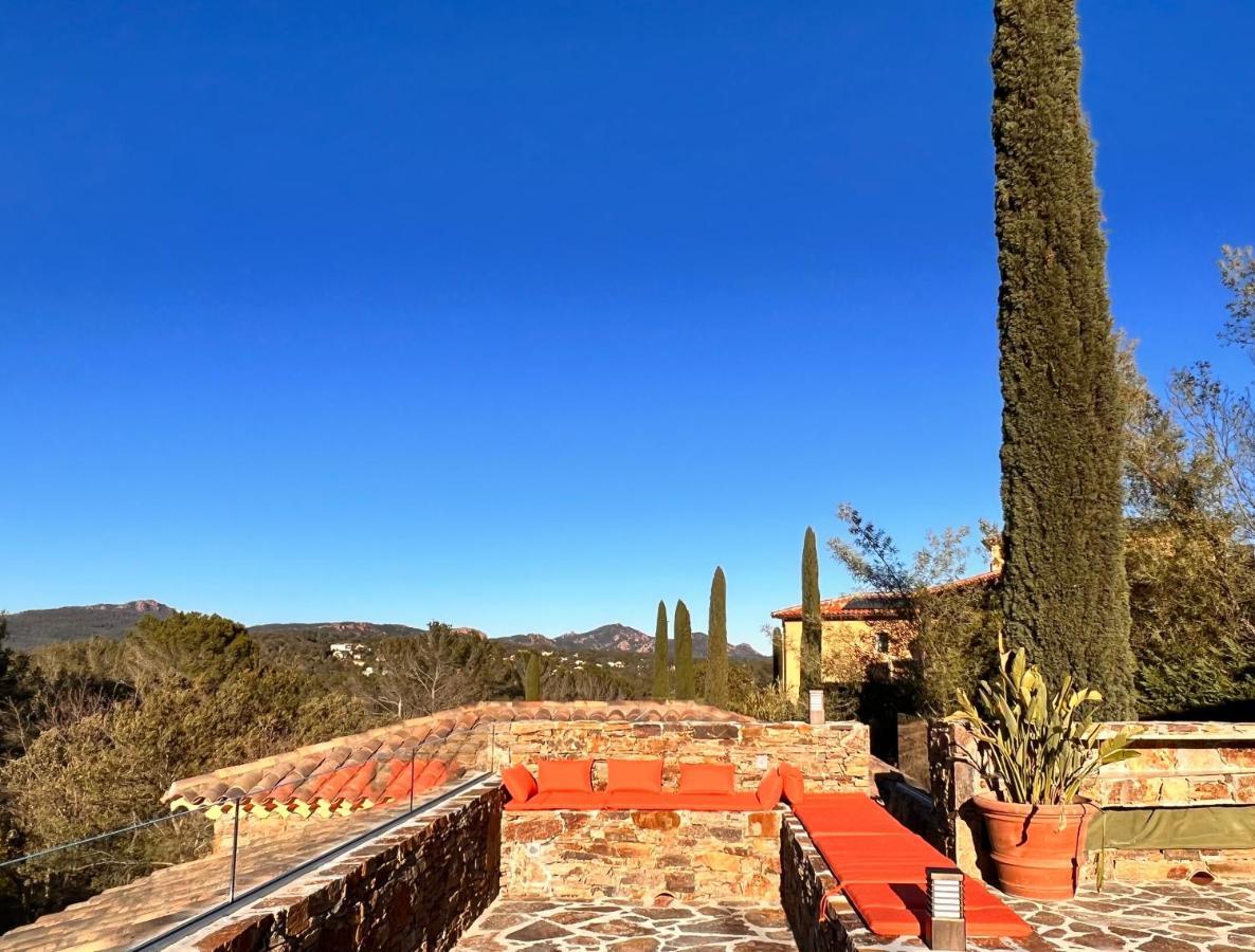 Villa Familiale Avec Vue Imprenable Saint-Raphaël Exterior foto
