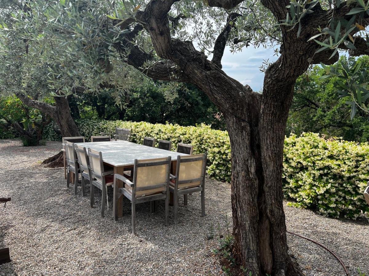 Villa Familiale Avec Vue Imprenable Saint-Raphaël Exterior foto