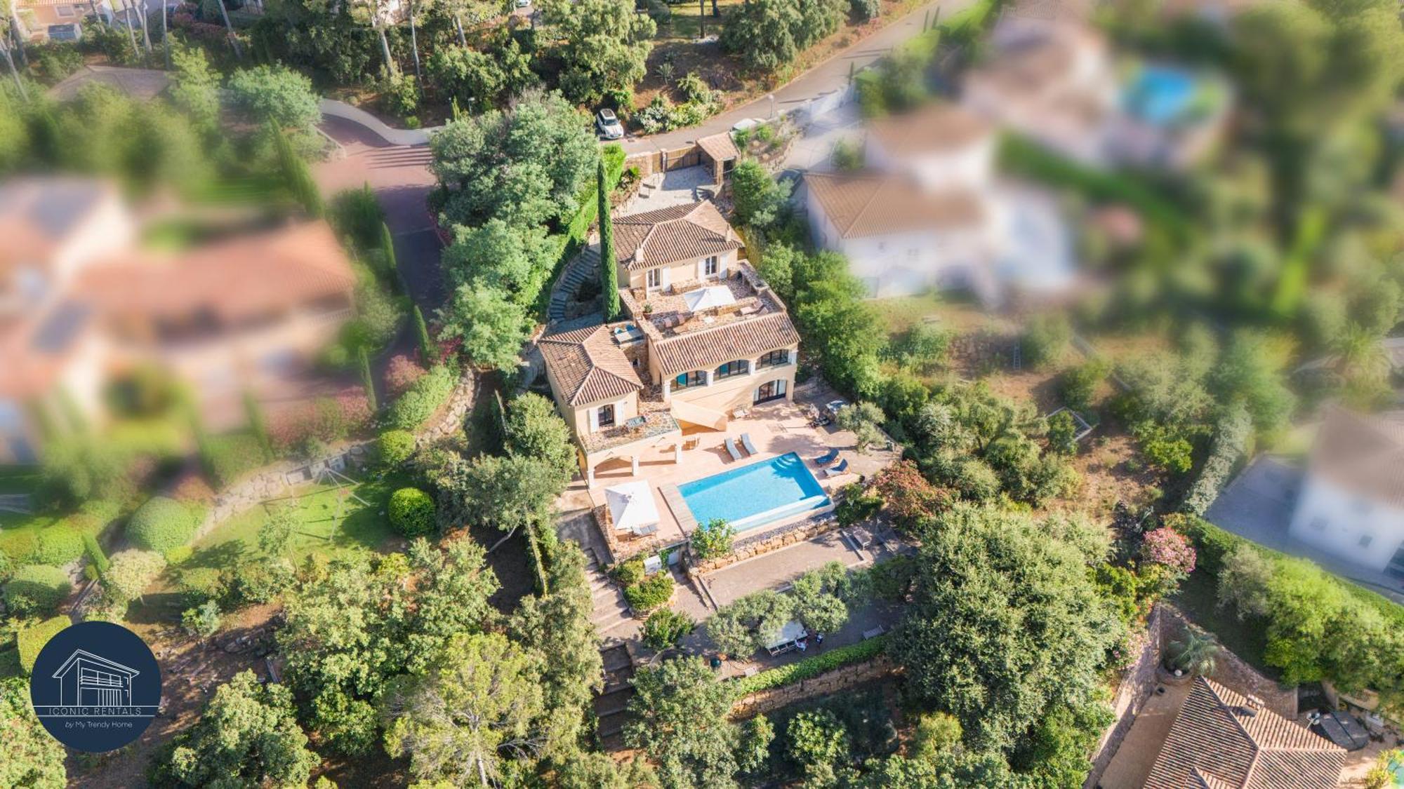 Villa Familiale Avec Vue Imprenable Saint-Raphaël Exterior foto