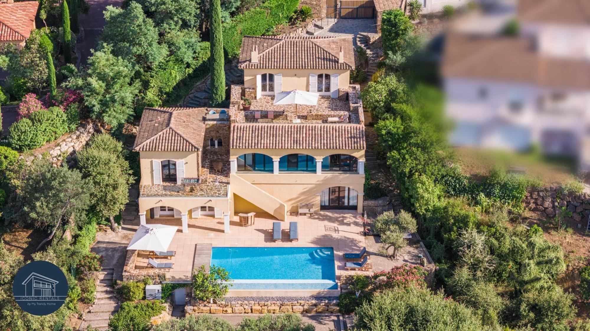 Villa Familiale Avec Vue Imprenable Saint-Raphaël Exterior foto
