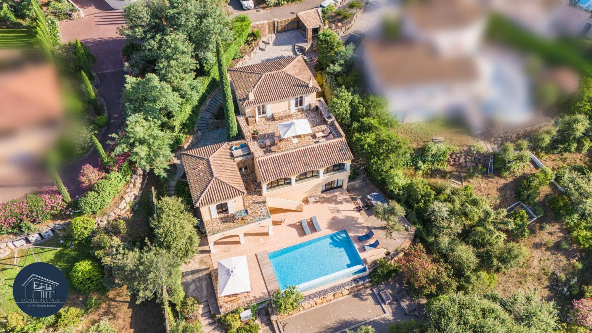 Villa Familiale Avec Vue Imprenable Saint-Raphaël Exterior foto