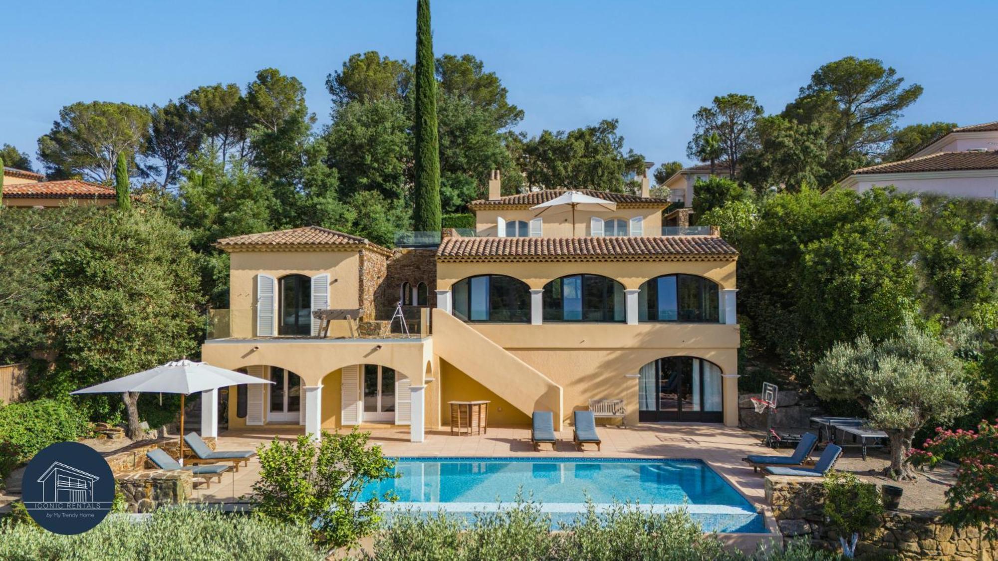 Villa Familiale Avec Vue Imprenable Saint-Raphaël Exterior foto