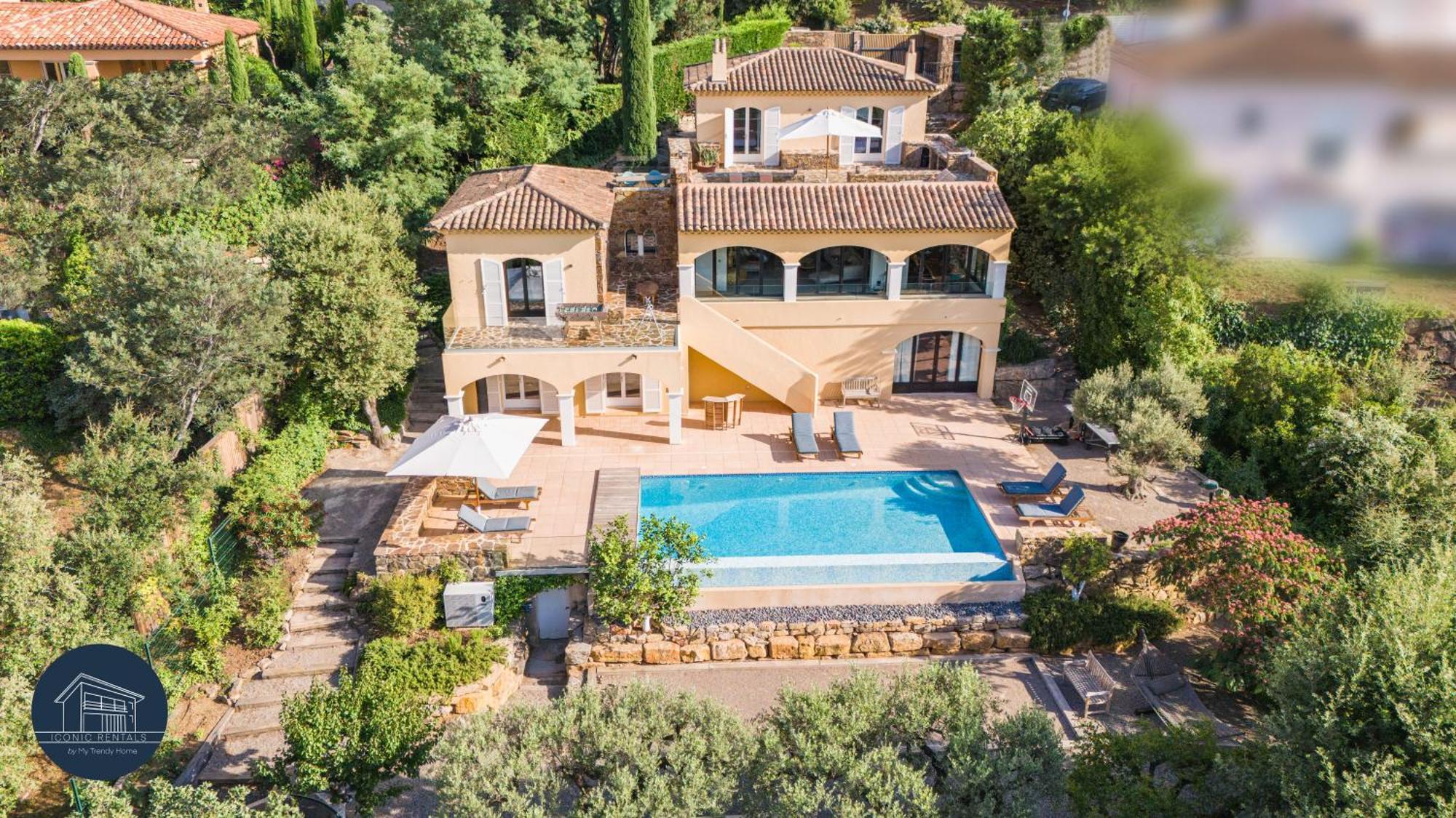 Villa Familiale Avec Vue Imprenable Saint-Raphaël Exterior foto