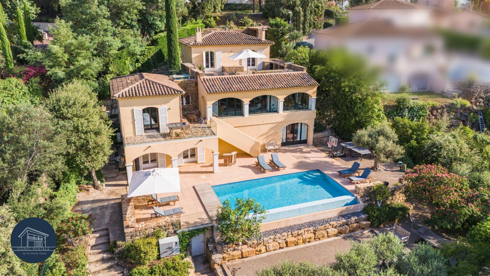 Villa Familiale Avec Vue Imprenable Saint-Raphaël Exterior foto